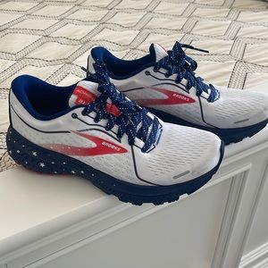 Brooks Adrenaline 21